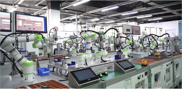長廣溪智造 以“機汽共融”引領未來，智能工廠榮獲恰佩克年度示范應用場景獎